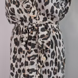 Omlottklänning Leopard CREAM- CoconutMilk by Stajl