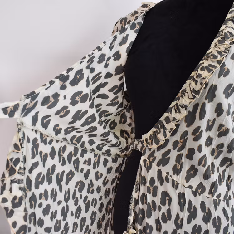 Omlottklänning Leopard CREAM- CoconutMilk by Stajl