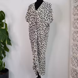 Kaftan Camelia Leopard CREAM - CoconutMilk by Stajl