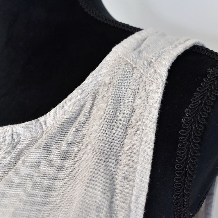 Linne/Ärmlös topp BEIGE