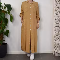 Lång skjortklänning med fickor LJUS CAMEL