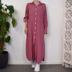 Lång skjortklänning med fickor FUSCHIA