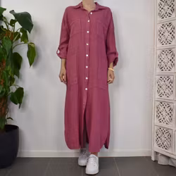 Lång skjortklänning med fickor FUSCHIA