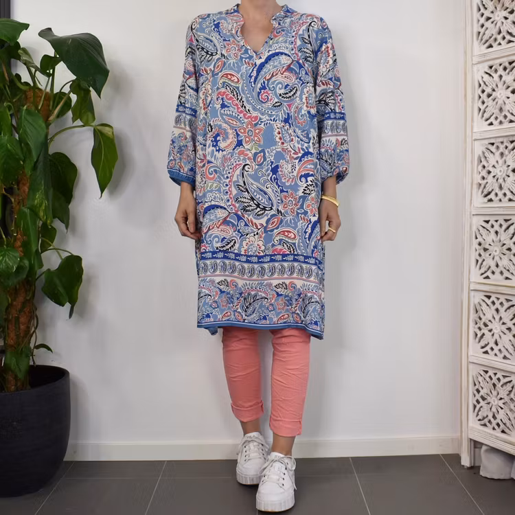 Viskosklänning Mirja Paisley BLÅ - Mix By Heart