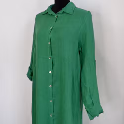 Lång skjortklänning i linne GRÖN