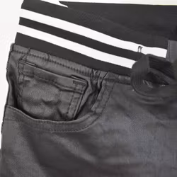 Jeans Vaxade med resårmidja SVART - Place du Jour