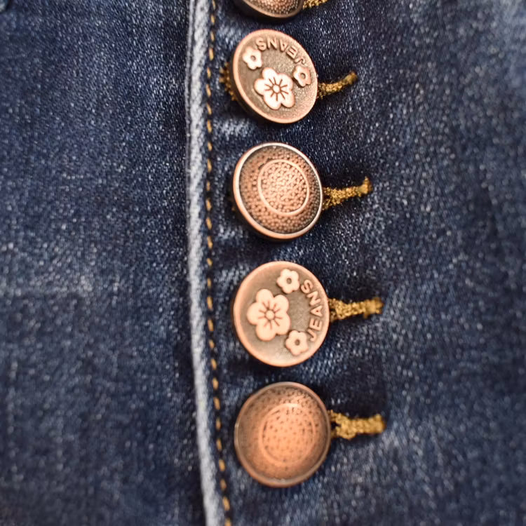 Jeans med knappmix MÖRK BLÅ - Place du Jour