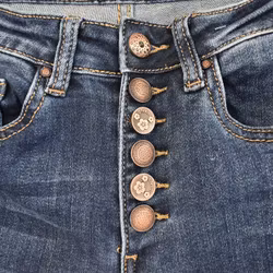 Jeans med knappmix MÖRK BLÅ - Place du Jour