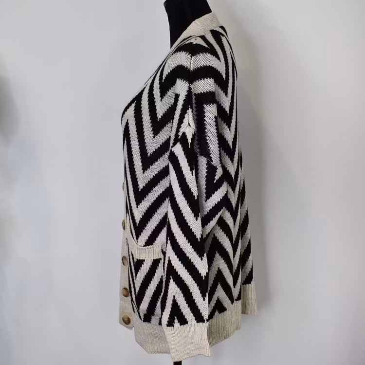 Stickad Kofta Mönstrad SVART