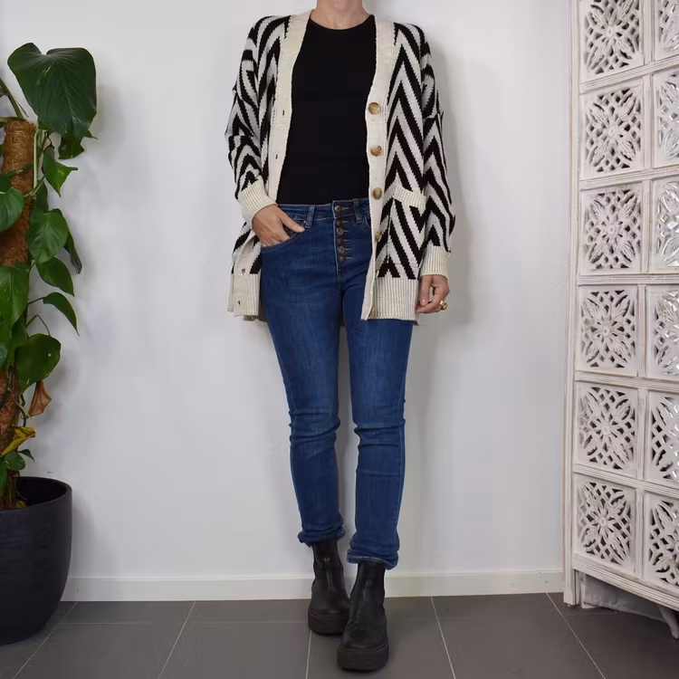 Stickad Kofta Mönstrad SVART