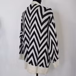 Stickad Kofta Mönstrad SVART