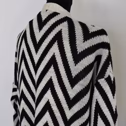 Stickad Kofta Mönstrad SVART