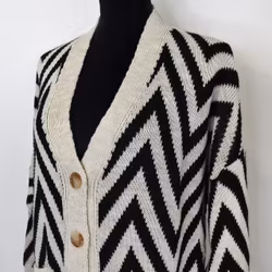 Stickad Kofta Mönstrad SVART