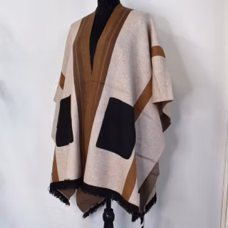 Poncho-sjal med fickor BEIGE