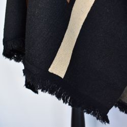 Poncho-sjal med fickor SVART