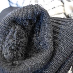 Tumvante Stickad SVART