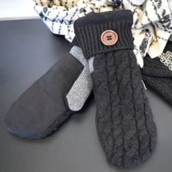 Tumvante Stickad SVART