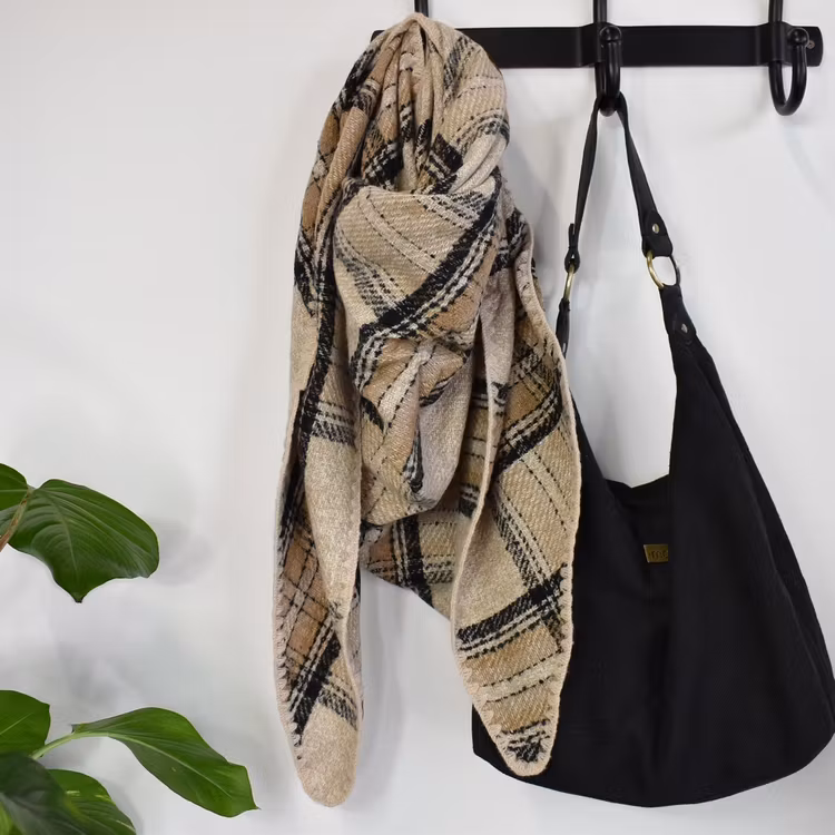 Sjal Stickad BEIGE