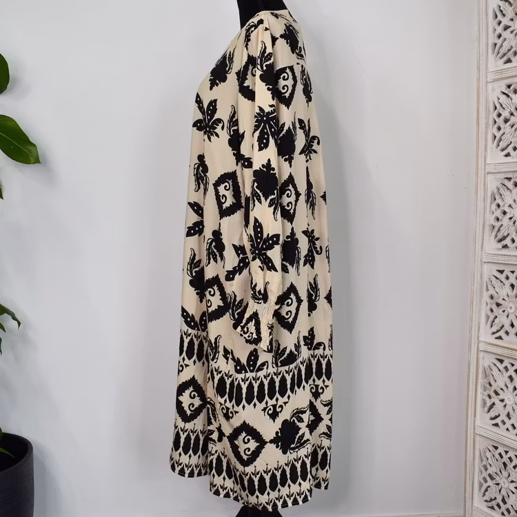 Klänning Sofie Mönstrad BEIGE/SVART - Marta du Chateau