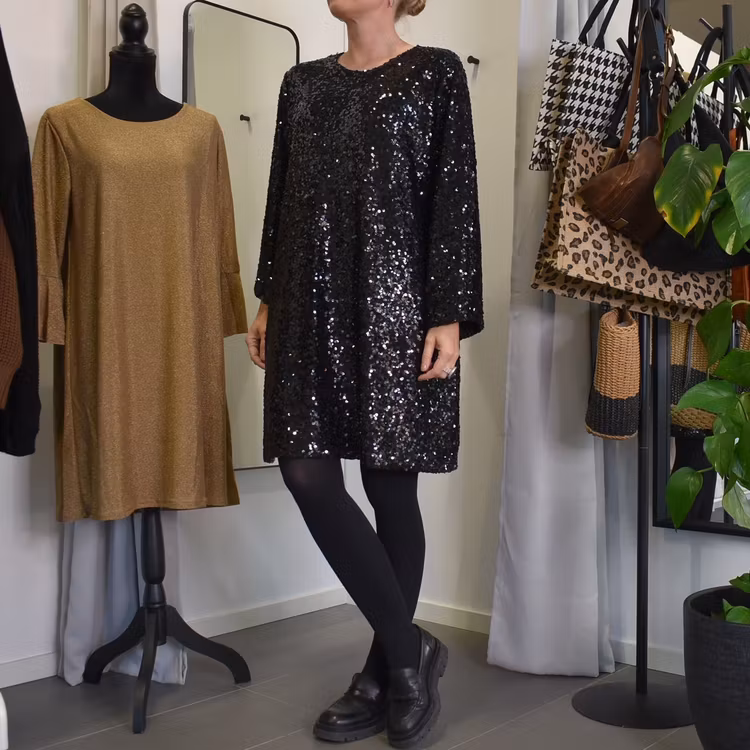 Klänning Diane Paljett SVART - Marta du Chateau