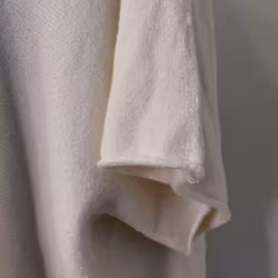Stickad Ponchotröja ECRU