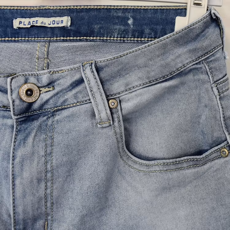 Jeans Jogger LJUS BLÅ - Place du Jour