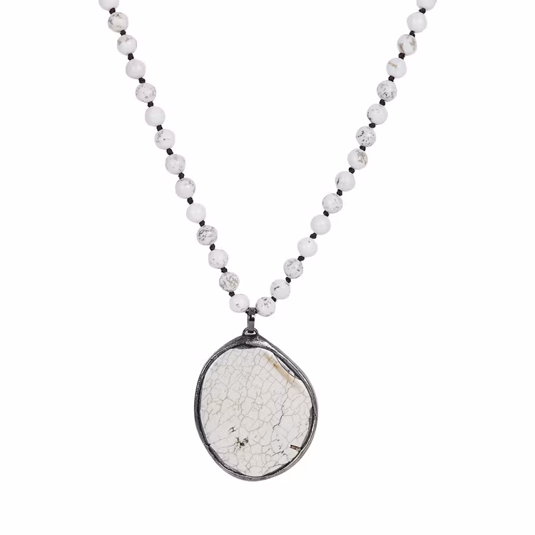Halsband Lizzy VIT- The Moshi