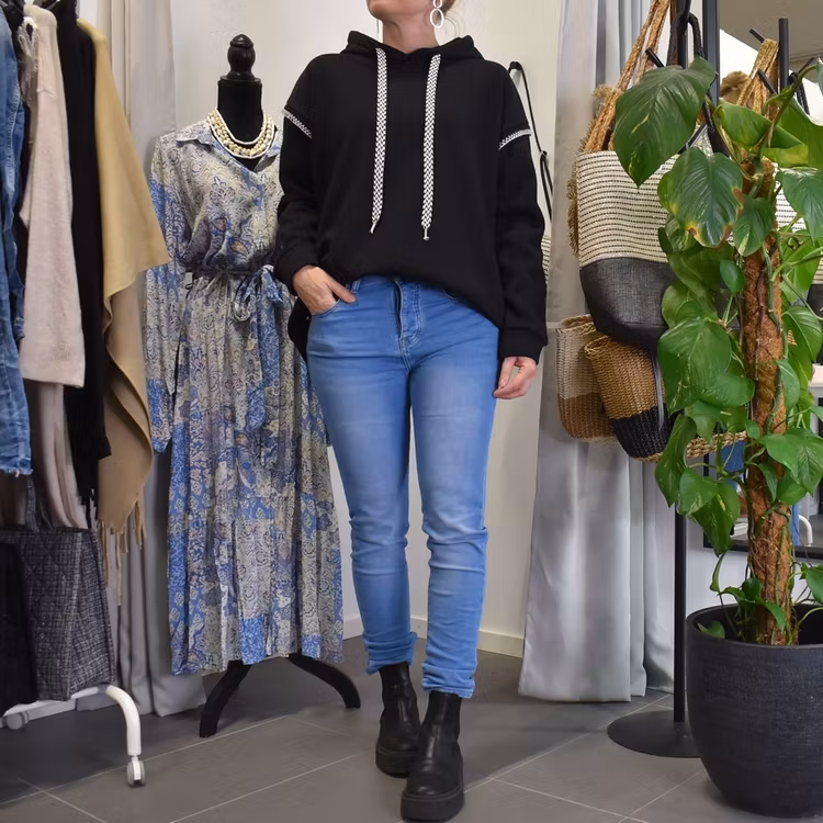 Hoodie Audrey Over Sized SVART - Marta du Chateau