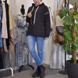 Hoodie Audrey Over Sized SVART - Marta du Chateau