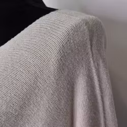 Stickad Ponchotröja BEIGE