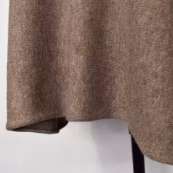 Stickad Ponchotröja TAUPE
