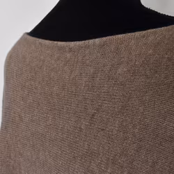 Stickad Ponchotröja TAUPE