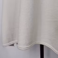 Stickad Ponchotröja med Knappar ECRU