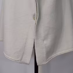 Stickad Ponchotröja med Knappar ECRU
