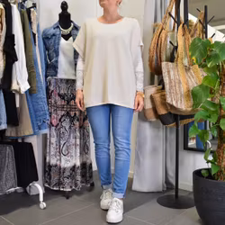 Stickad Ponchotröja med Knappar ECRU