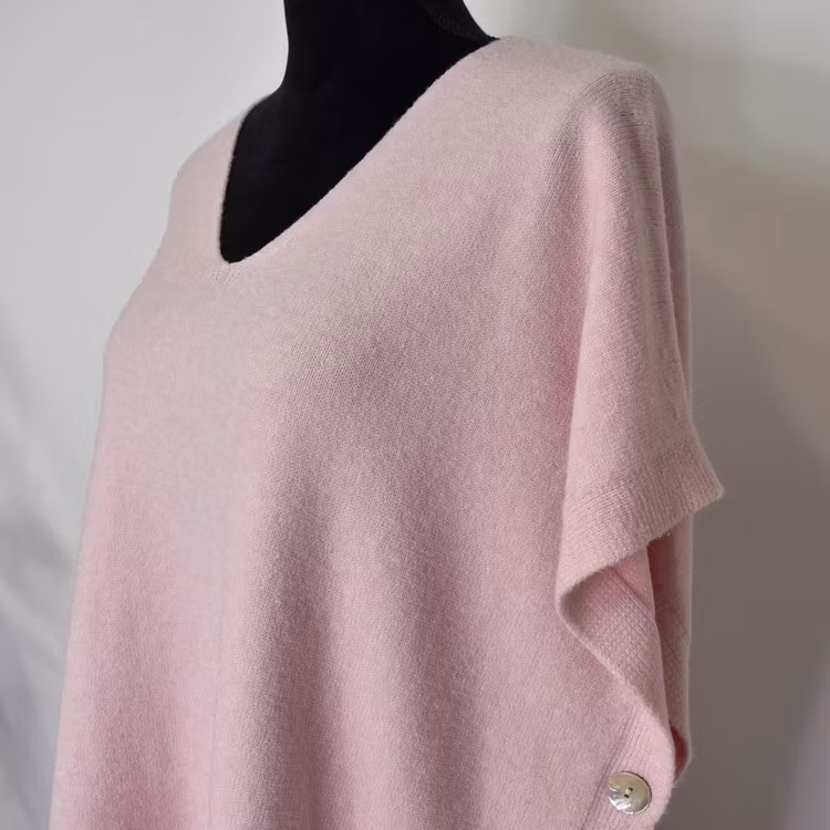 Stickad Ponchotröja med Knappar ROSA