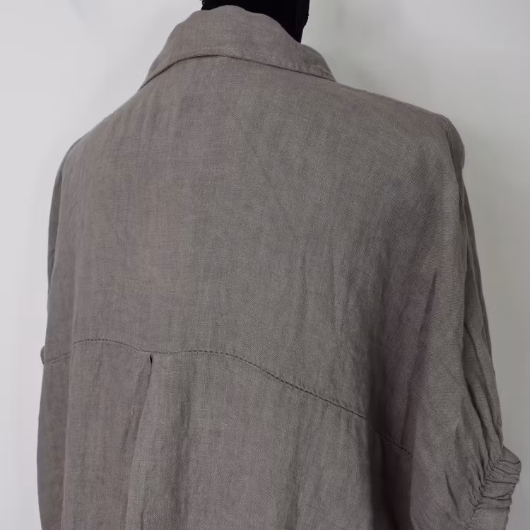 Kort linneskjorta med Volang TAUPE
