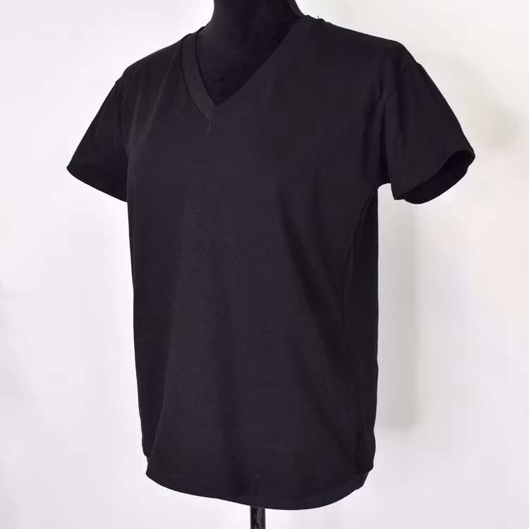 T-shirt V-ringad SVART