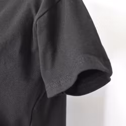 T-shirt V-ringad SVART