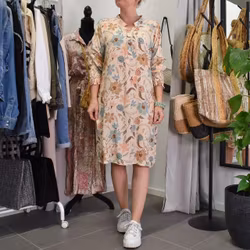 Klänning Eva Blommig BEIGE - Marta du Chateau