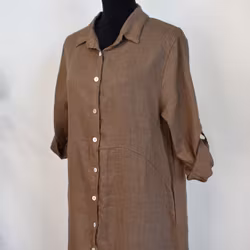 Lång skjortklänning i linne BRUN FANGO