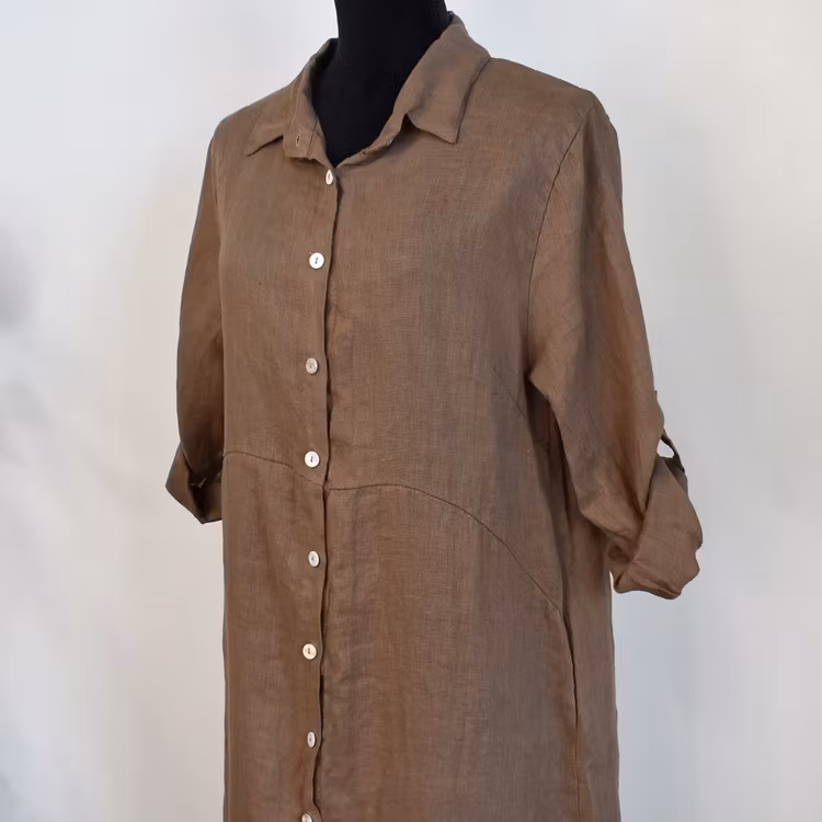 Lång skjortklänning i linne BRUN FANGO