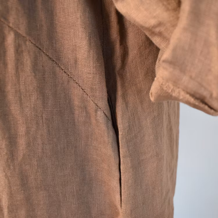 Lång skjortklänning i linne BRUN FANGO