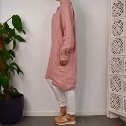 Kort skjortklänning i linne CARAMEL