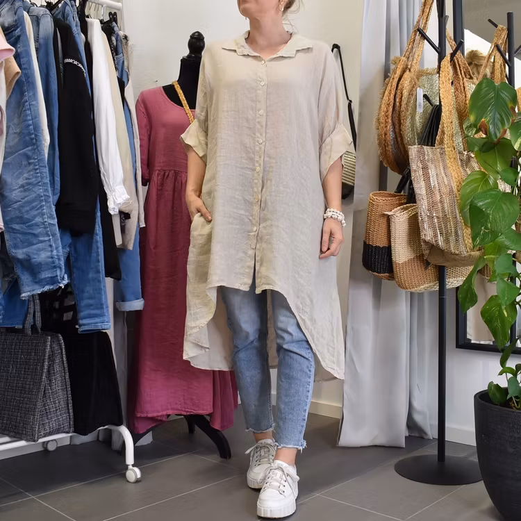 Storskjorta i linne Over Sized LJUSBEIGE