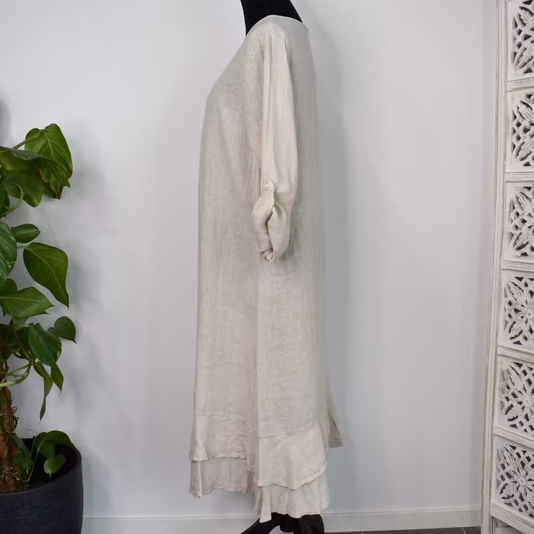 Linneklänning med volang LJUSBEIGE