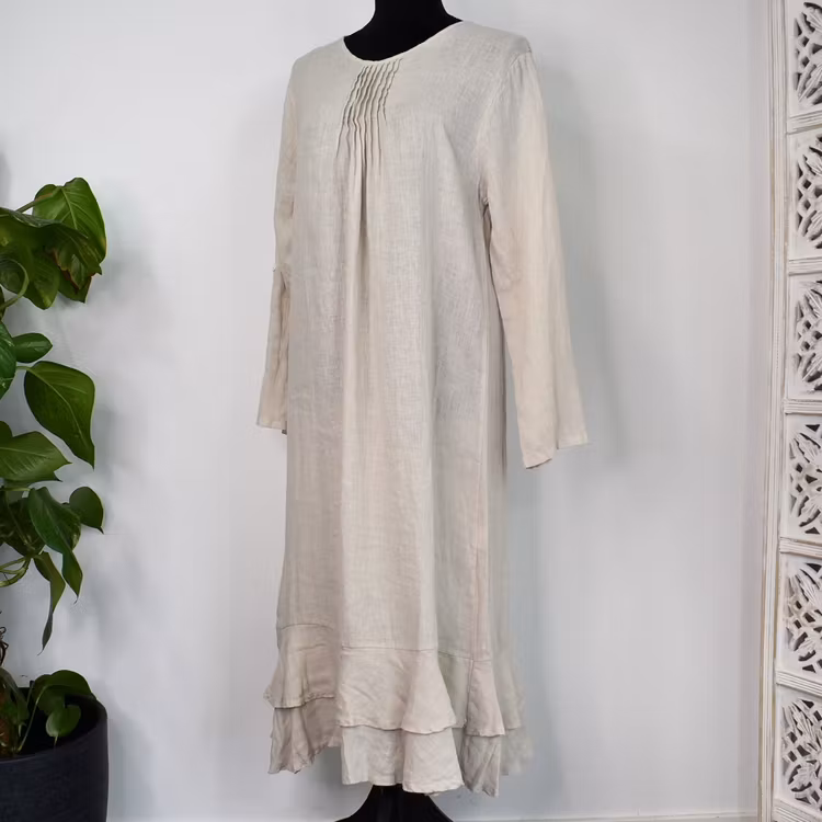 Linneklänning med volang LJUSBEIGE