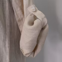 Linneklänning med volang LJUSBEIGE