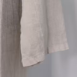 Linneklänning med volang LJUSBEIGE