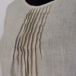 Linneklänning med volang LJUSBEIGE